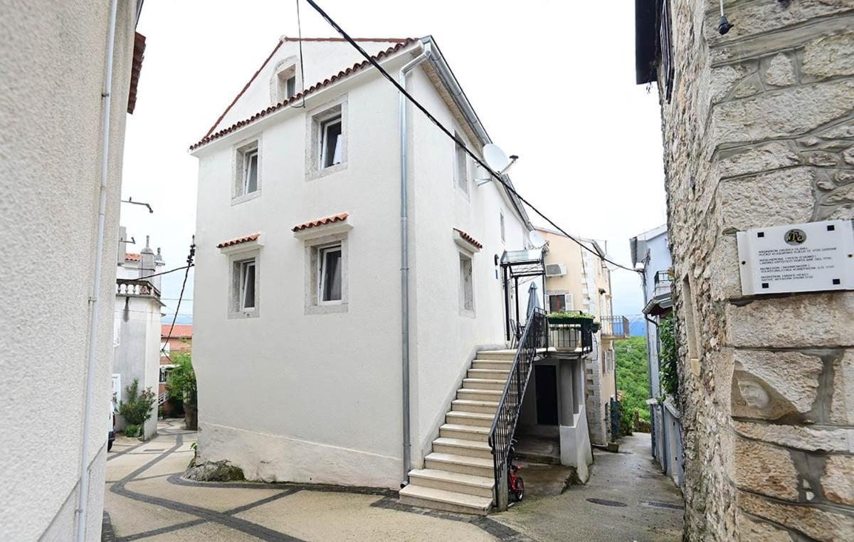 Apartment D & Studio L Dobrinj Kültér fotó