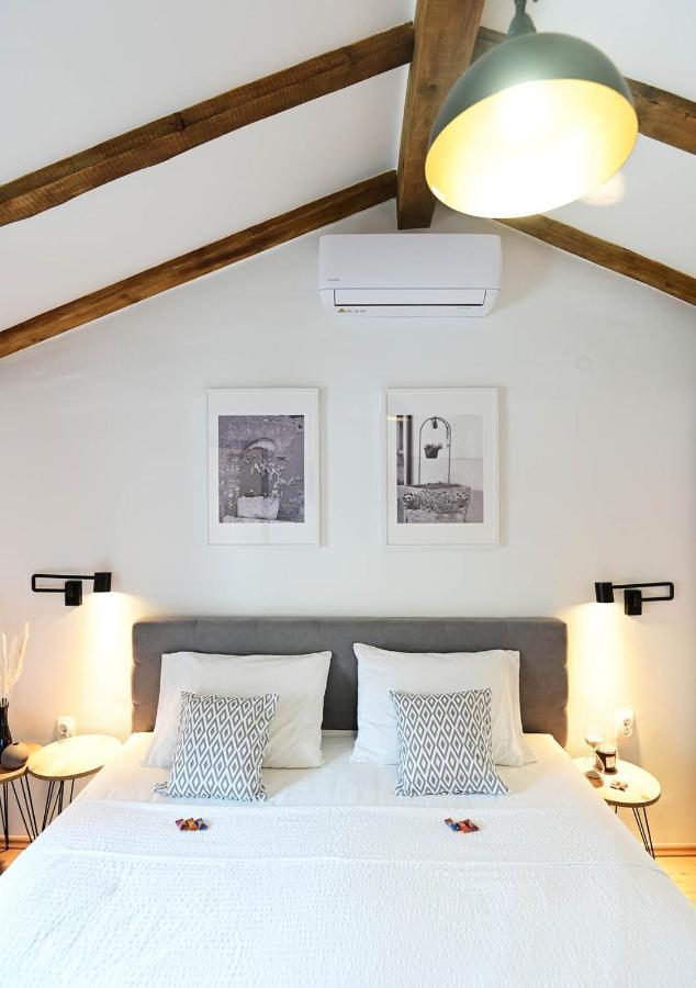 Apartment D & Studio L Dobrinj Kültér fotó