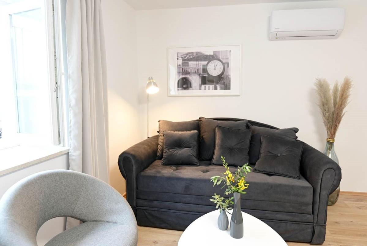 Apartment D & Studio L Dobrinj Kültér fotó